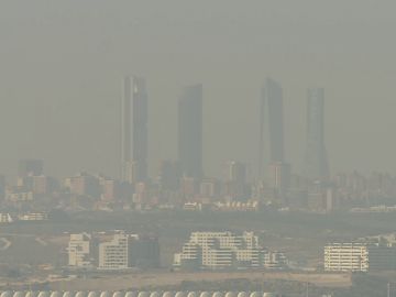 Imagen de contaminación en Madrid (Archivo) Imagen de contaminación en Madrid (Archivo)