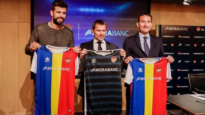 Gerard Piqué, con la camiseta del FC Andorra