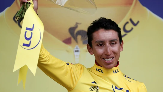 Bernal, con el maillot amarillo Bernal, con el maillot amarillo