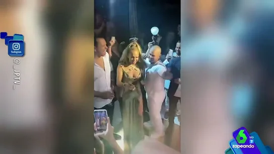 Jennifer López celebra sus 50 años por todo lo alto: así fue su increíble fiesta que demostró que la edad no importa Jennifer López celebra sus 50 años por todo lo alto: así fue su increíble fiesta que demostró que la edad no importa