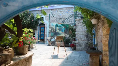 Safed Safed