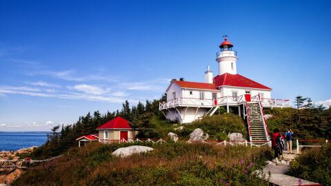 Phare du Pot a Leau de Vie