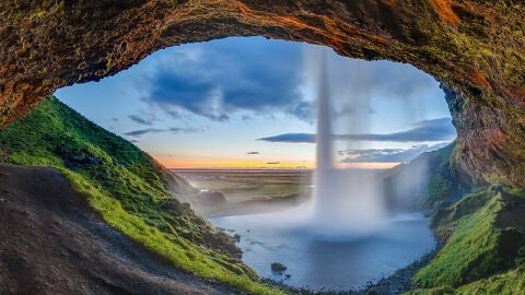 Islandia (Seljalandsfoss) 
