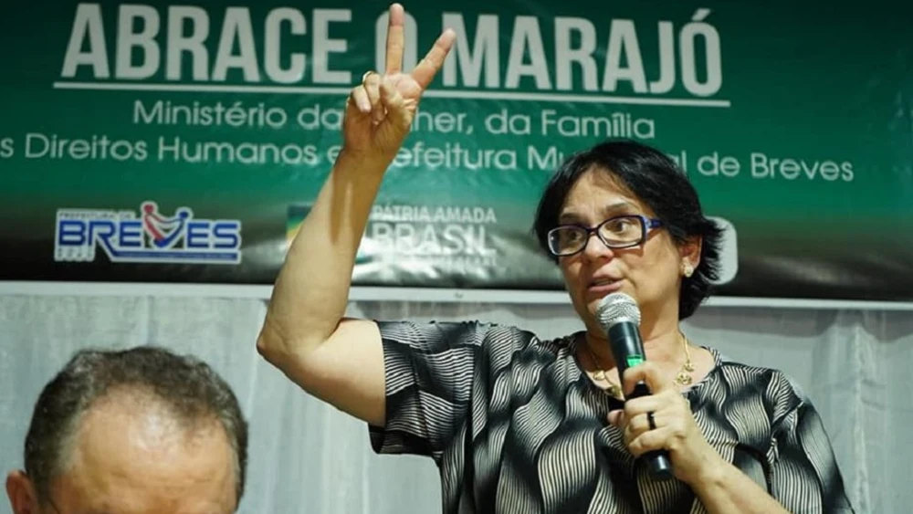 Damares Alves, ministra de la Mujer, Familia y Derechos Humanos en Brasil.