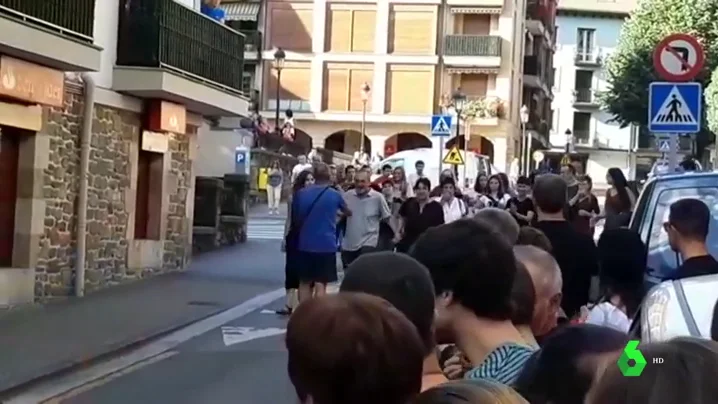 Recibimiento al etarra Xabier Ugarte Villar en la localidad de Otañi, en Guipúzcoa.