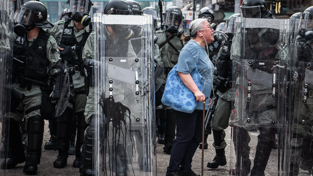 La anciana que se ha convertido en icono en las protestas de Hong Kong