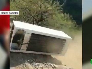 Hasta 45.000 euros: así es la multa que le podría caer al hombre que tiró una nevera al monte Hasta 45.000 euros: así es la multa que le podría caer al hombre que tiró una nevera al monte