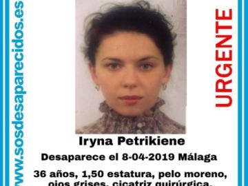 El cartel que aporta datos y fotografía de la desaparecida. El cartel que aporta datos y fotografía de la desaparecida.