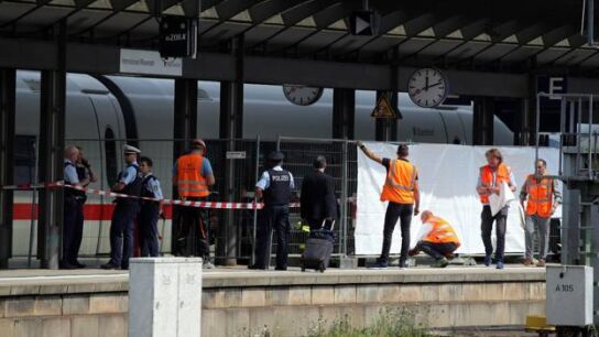 Autoridades alemanas en el lugar del suceso