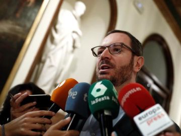 Maroto acusa al edil del PSOE que indaga su padrón de no estar empadronado Maroto acusa al edil del PSOE que indaga su padrón de no estar empadronado