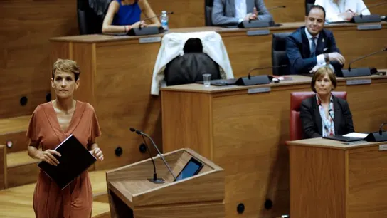 María Chivite en el Parlamento de Navarra María Chivite en el Parlamento de Navarra