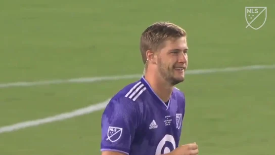 Walker Zimmerman, comentando el partido frente al Atlético de Madrid Walker Zimmerman, comentando el partido frente al Atlético de Madrid