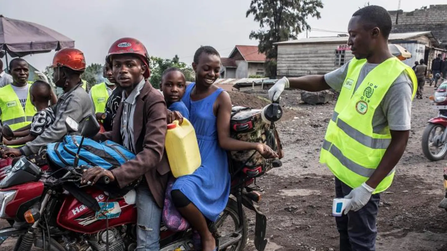 Ruanda cierra sus fronteras terrestres con la RD del Congo por la epidemia de ébola. Ruanda cierra sus fronteras terrestres con la RD del Congo por la epidemia de ébola.