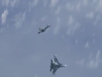 Incidente entre un caza español y dos aviones rusos sobre el mar Báltico Incidente entre un caza español y dos aviones rusos sobre el mar Báltico