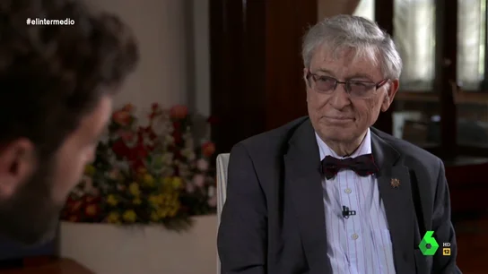 Esta fue la denuncia del historiador Ángel Viñas sobre la exhumación de Franco Esta fue la denuncia del historiador Ángel Viñas sobre la exhumación de Franco: "España no ha arreglado sus cuentas con el pasado"