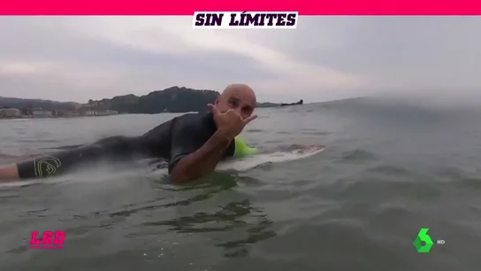 'El Gallo' del surf: Aitor Francesena, el profesor ciego que rompe moldes 'El Gallo' del surf: Aitor Francesena, el profesor ciego que rompe moldes