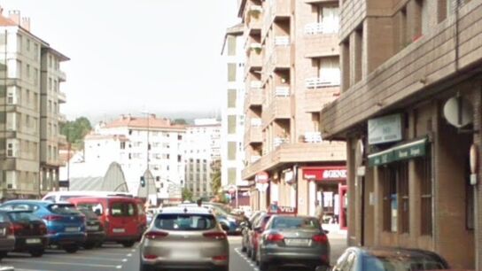 La calle en la que el hombre apu&ntilde;al&oacute; a su expareja en Pola de Siero, Asturias