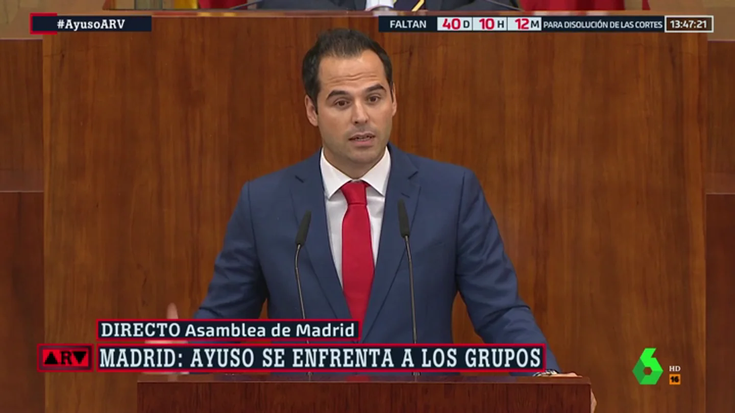Ignacio Aguado arremete contra Érrejón: "Empezó apoyando a Castro y después a Chávez. Sus ideas dan bastante miedo" Ignacio Aguado arremete contra Érrejón: "Empezó apoyando a Castro y después a Chávez. Sus ideas dan bastante miedo"