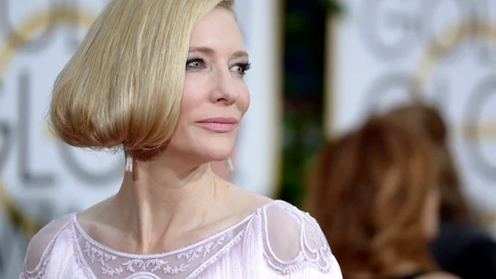 Cate Blanchett en la Alfombra Roja de los Globos de Oro. Cate Blanchett en la Alfombra Roja de los Globos de Oro.
