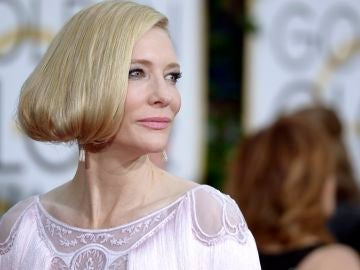 Cate Blanchett en la Alfombra Roja de los Globos de Oro. Cate Blanchett en la Alfombra Roja de los Globos de Oro.