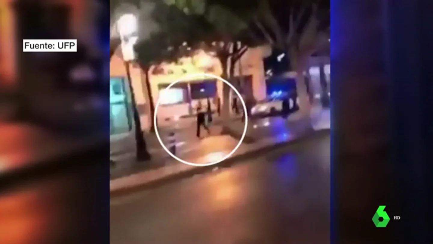 El vídeo de la persecución a un conductor que intentó atropellar a un policía en Marbella El vídeo de la persecución a un conductor que intentó atropellar a un policía en Marbella
