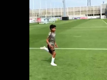 Cristiano Jr, entrenándose con la Juventus Cristiano Jr, entrenándose con la Juventus