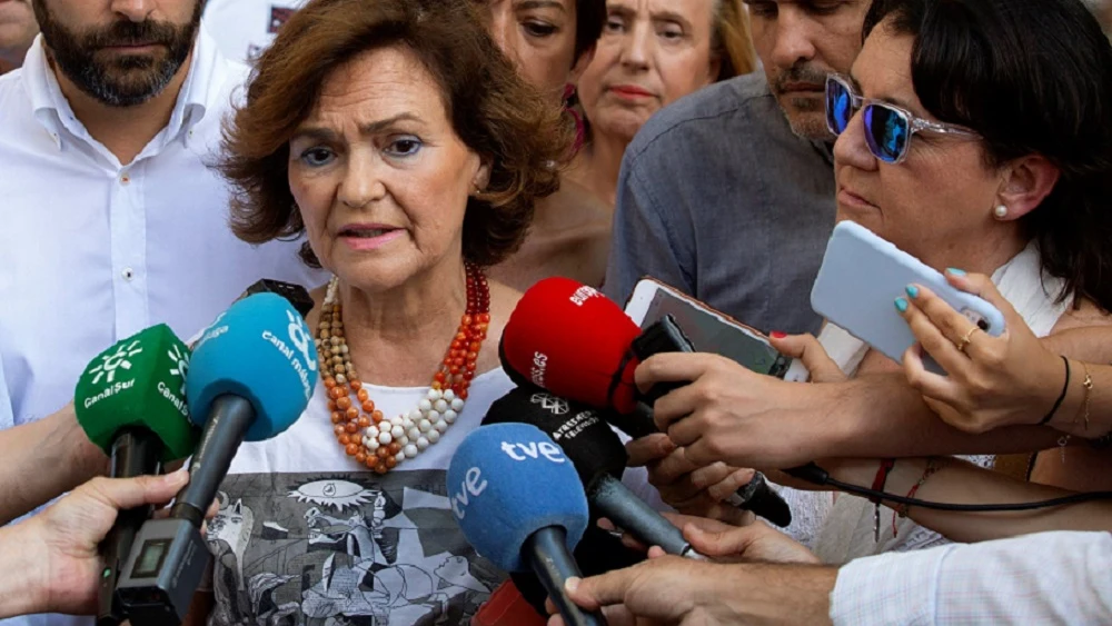 Carmen Calvo durante su visita a la feria de Málaga 