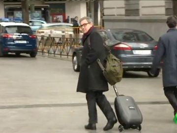 La UDEF vincula el presunto blanqueo de capitales de los Pujol con operaciones de terceros ligadas al narcotráfico La UDEF vincula el presunto blanqueo de capitales de los Pujol con operaciones de terceros ligadas al narcotráfico