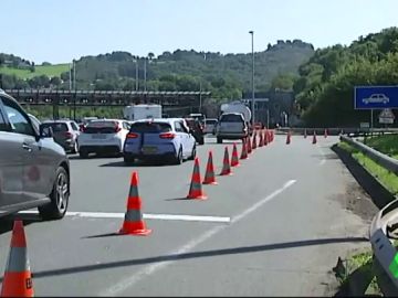 Colas en la frontera con Francia Colas en la frontera con Francia