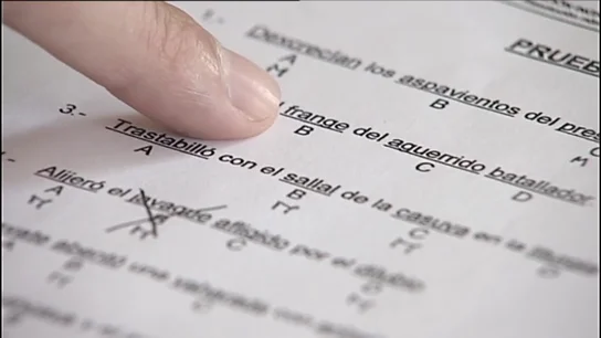 Polémica por el examen de ortografía en las oposiciones a la Guardia Civil: incluía palabras como "javaque" o "hazquiriente" Polémica por el examen de ortografía en las oposiciones a la Guardia Civil: incluía palabras como "javaque" o "hazquiriente"