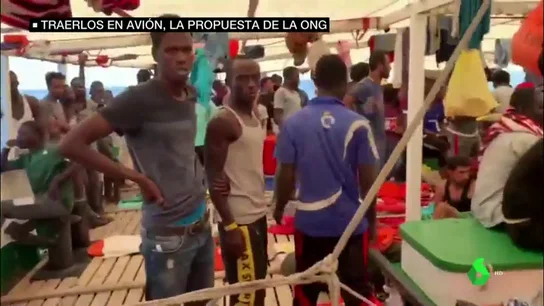 Peleas, ataques de pánico e intentos de suicidio: la desesperada situación en el Open Arms tras 18 días bloqueados Peleas, ataques de pánico e intentos de suicidio: la desesperada situación en el Open Arms tras 18 días bloqueados