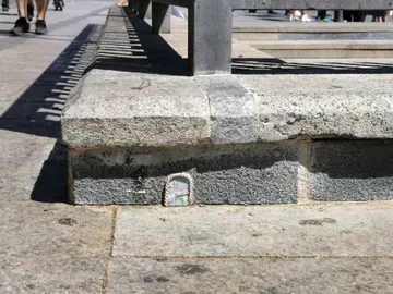 Puerta Casa Ratoncito Pérez Puerta Casa Ratoncito Pérez