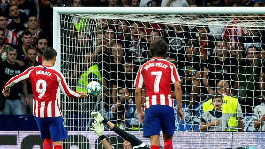 Morata bate a David Soria Morata bate a David Soria