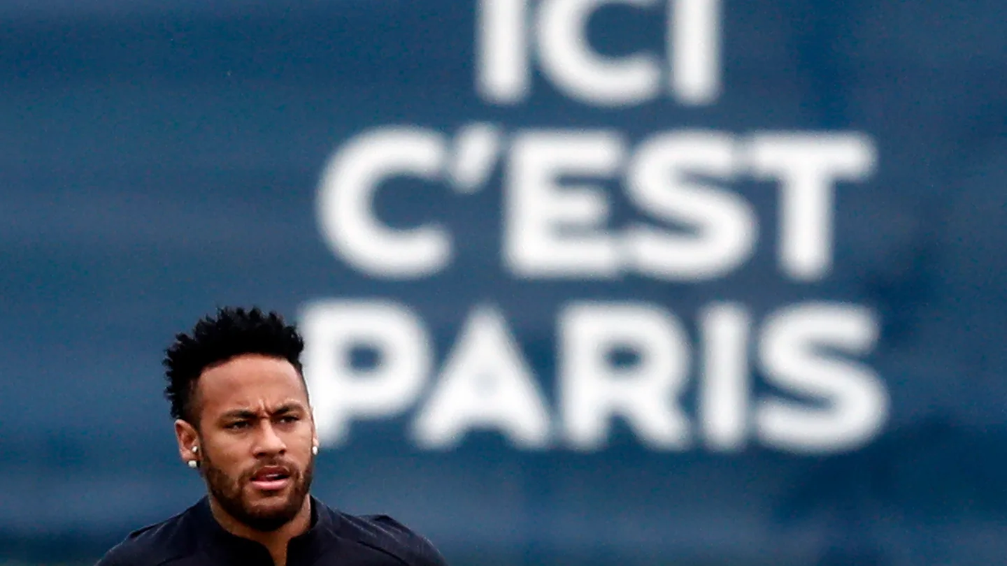 Neymar, durante un entrenamiento Neymar, durante un entrenamiento