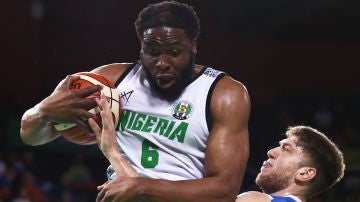 Ike Diogu, con la selección nigeriana de baloncesto
