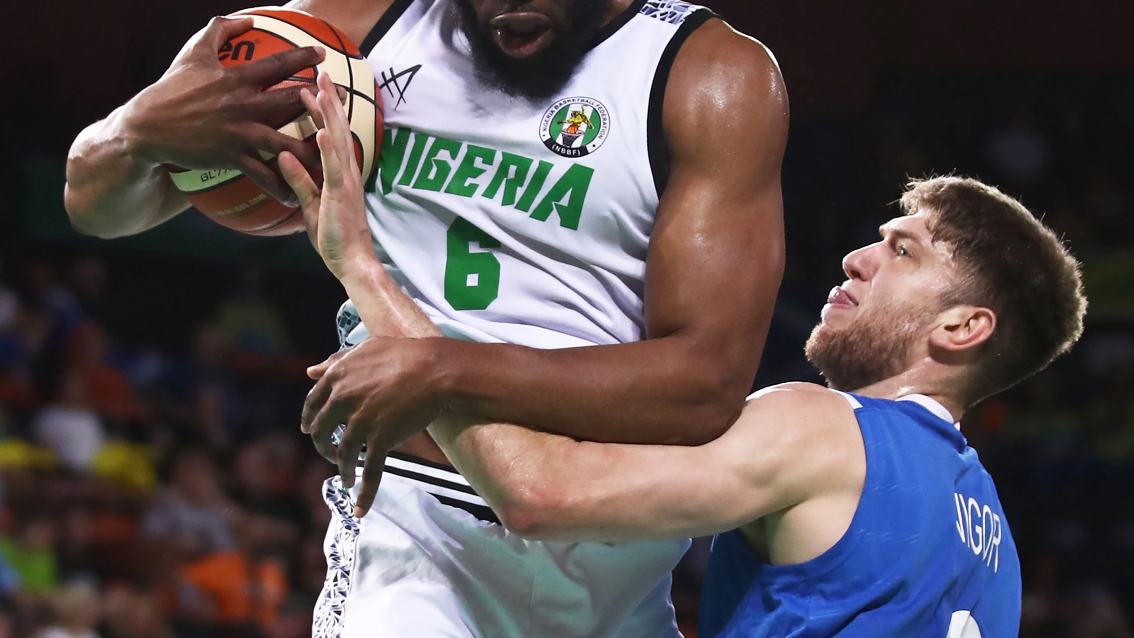 Ike Diogu, con la selección nigeriana de baloncesto