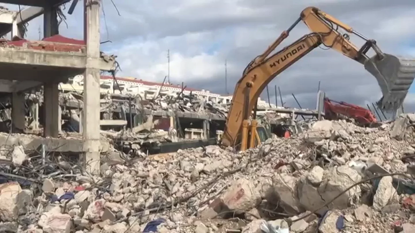 El Vicente Calderón, en ruinas: las imágenes que entristecen a los atléticos El Vicente Calderón, en ruinas: las imágenes que entristecen a los atléticos
