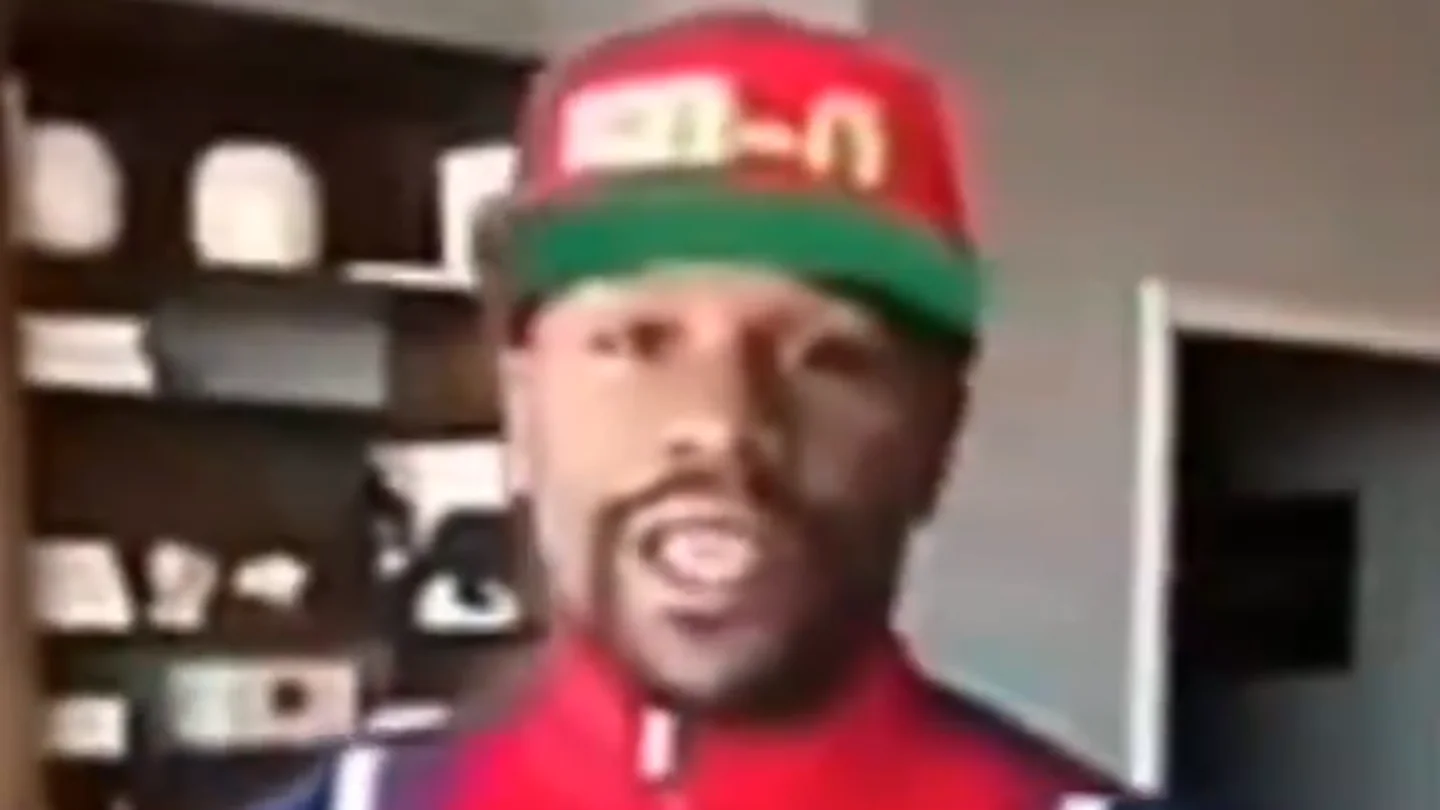 Mayweather, en su vídeo 'fake' Mayweather, en su vídeo 'fake'