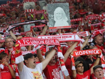 Una de las fotografías que enseñaron los aficionados del Unión Berlín Una de las fotografías que enseñaron los aficionados del Unión Berlín