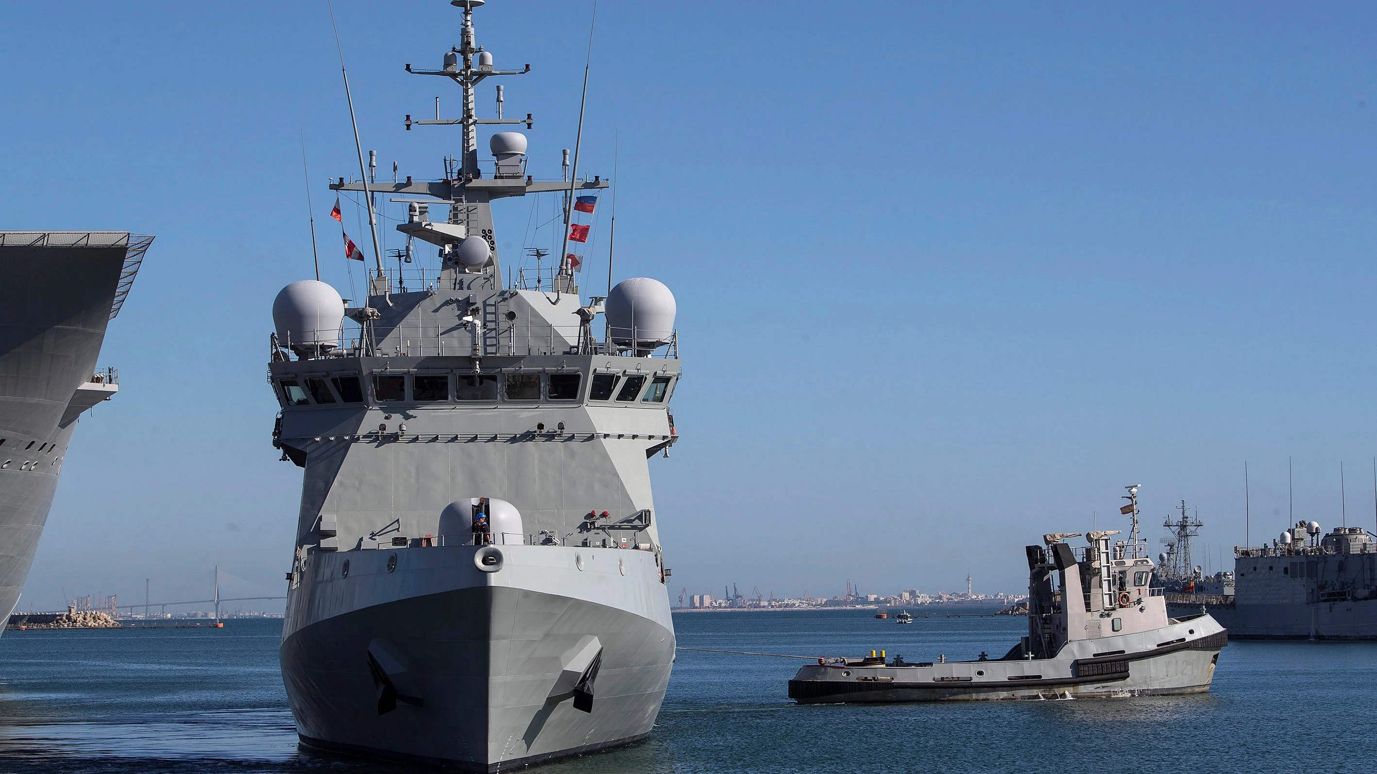 Vista del buque de la Armada española Audaz