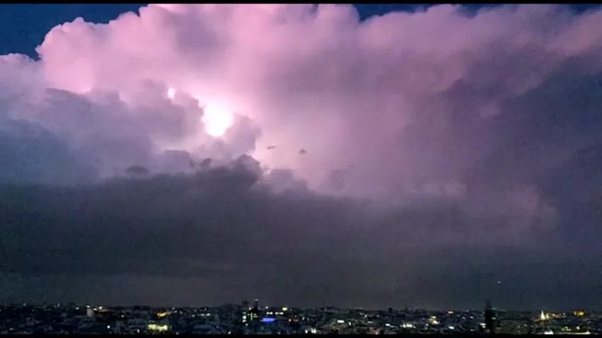 Espectaculares imágenes de las tormentas sobre Madrid: el sol volverá el fin de semana