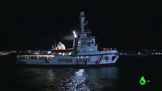 El barco que rescató a los 83 migrantes. El barco que rescató a los 83 migrantes.