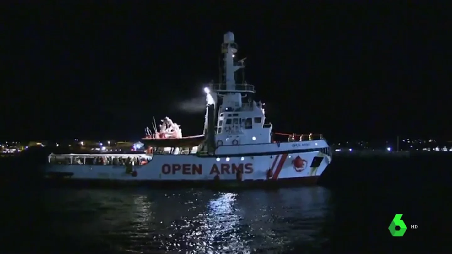 El barco que rescató a los 83 migrantes. El barco que rescató a los 83 migrantes.