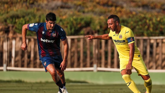 Melero y Cazorla, durante un amistoso de pretemporada Melero y Cazorla, durante un amistoso de pretemporada