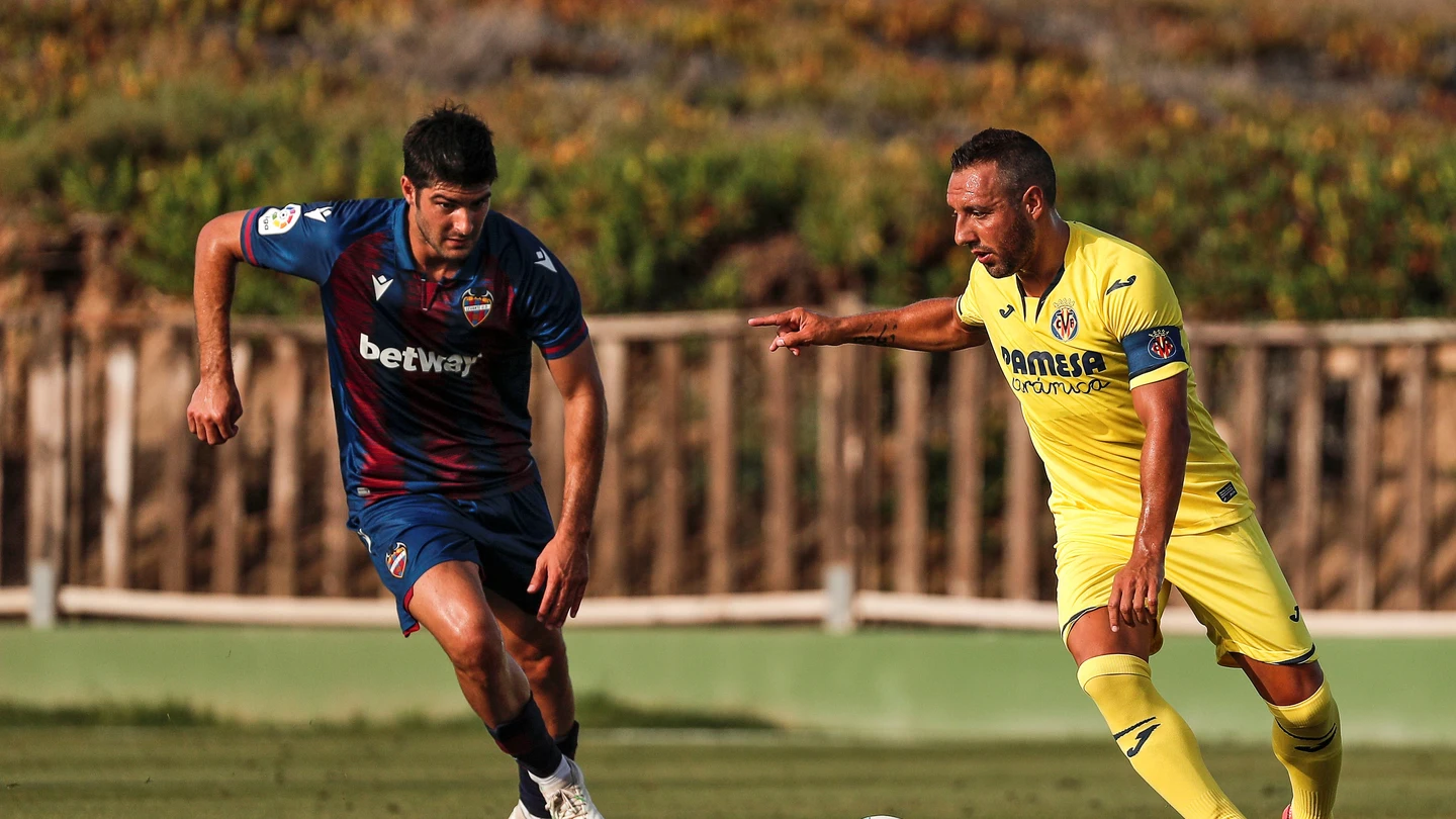 Melero y Cazorla, durante un amistoso de pretemporada Melero y Cazorla, durante un amistoso de pretemporada