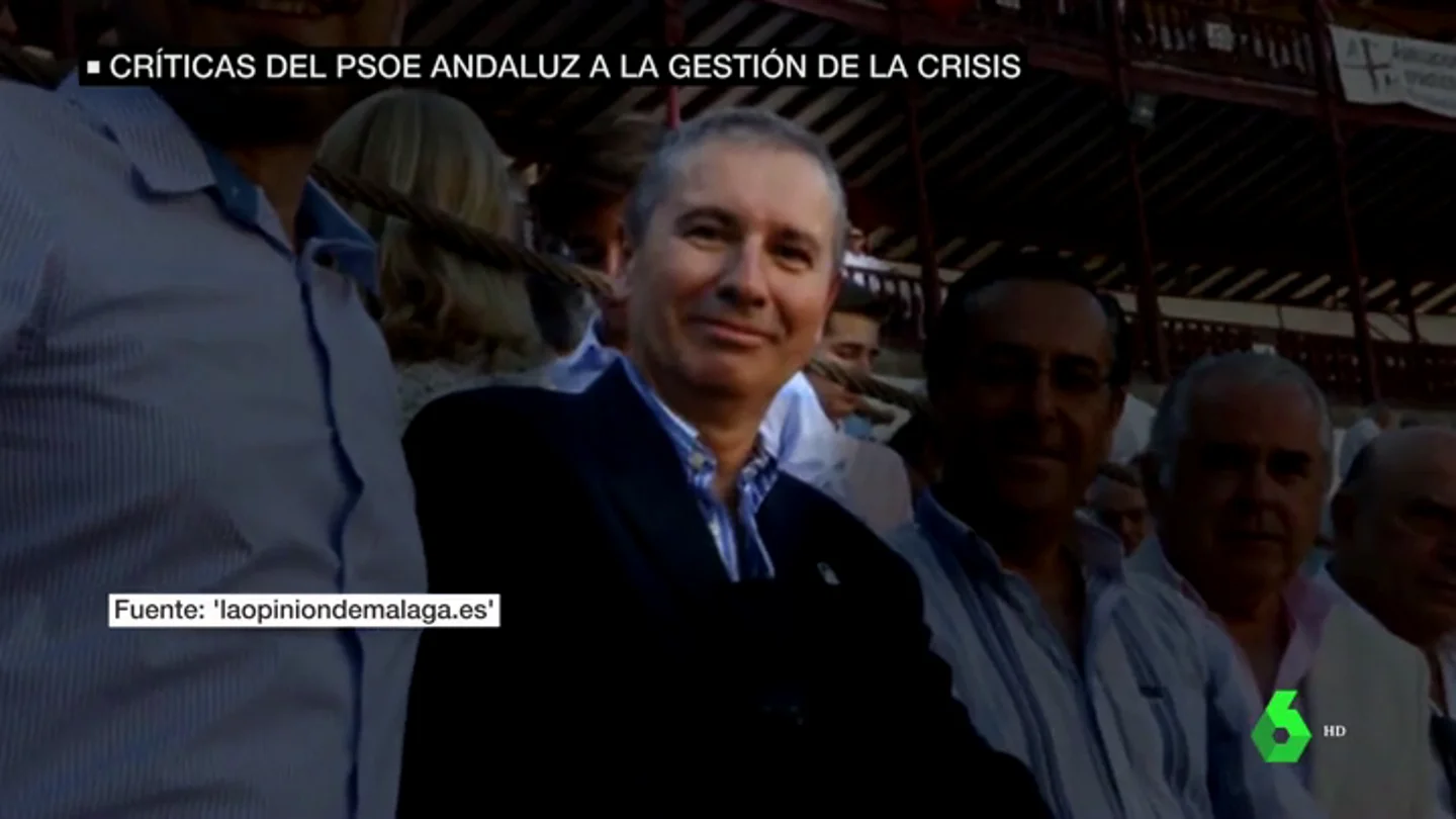 El PP sale en defensa del gerente del SAS que estaba en los toros en plena alerta por listeria: "Tampoco tiene que estar encerrado en su despacho" El PP sale en defensa del gerente del SAS que estaba en los toros en plena alerta por listeria: "Tampoco tiene que estar encerrado en su despacho"