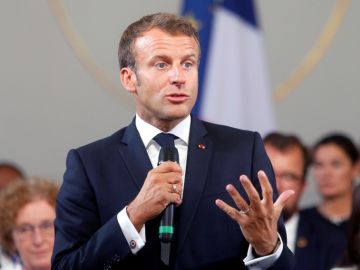 Emmanuel Macron Emmanuel Macron