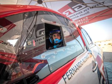 Fernando Alonso, en los test en Namibia Fernando Alonso, en los test en Namibia