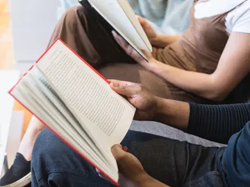 ¿Prefieres leer o escuchar un audiolibro?  ¿Prefieres leer o escuchar un audiolibro?