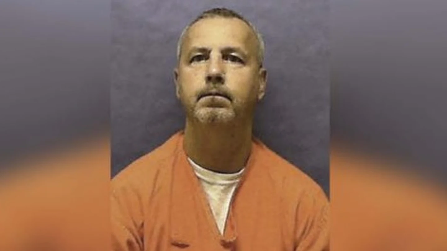 Gary Ray Bowles, el asesino en serie de hombres homosexuales ejecutado. Gary Ray Bowles, el asesino en serie de hombres homosexuales ejecutado.